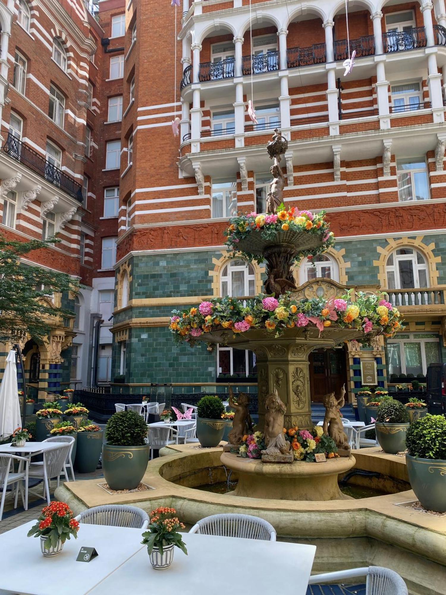 St. James' Court, A Taj Hotel, Londra Esterno foto